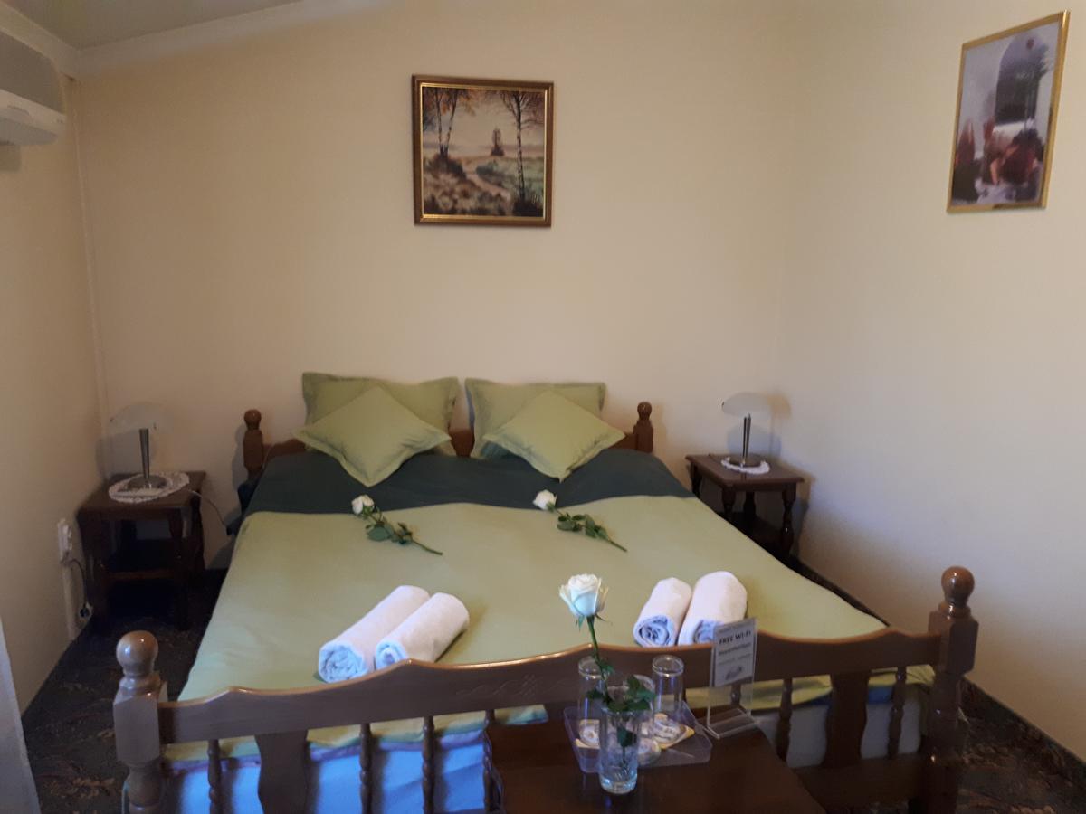 Bed and Breakfast Business Club Selenča Bac Exterior foto