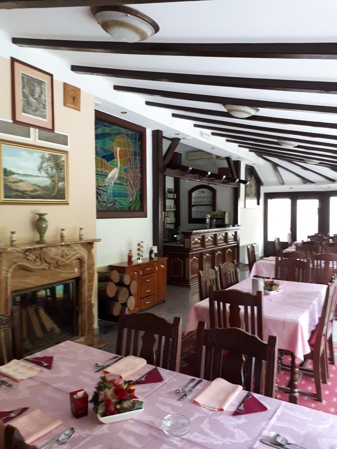 Bed and Breakfast Business Club Selenča Bac Exterior foto