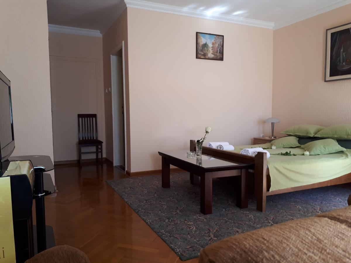 Bed and Breakfast Business Club Selenča Bac Exterior foto